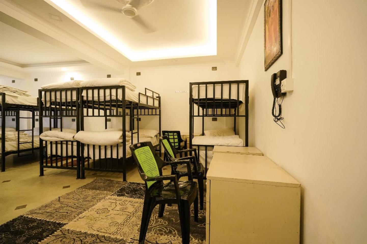 Lumino Winter Castle Hotel Pooppara Exterior photo